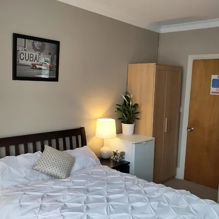 Amherst Guesthouse-2