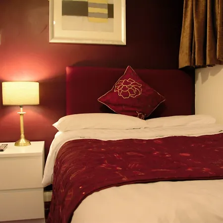 Crown Lodge Guest House-2